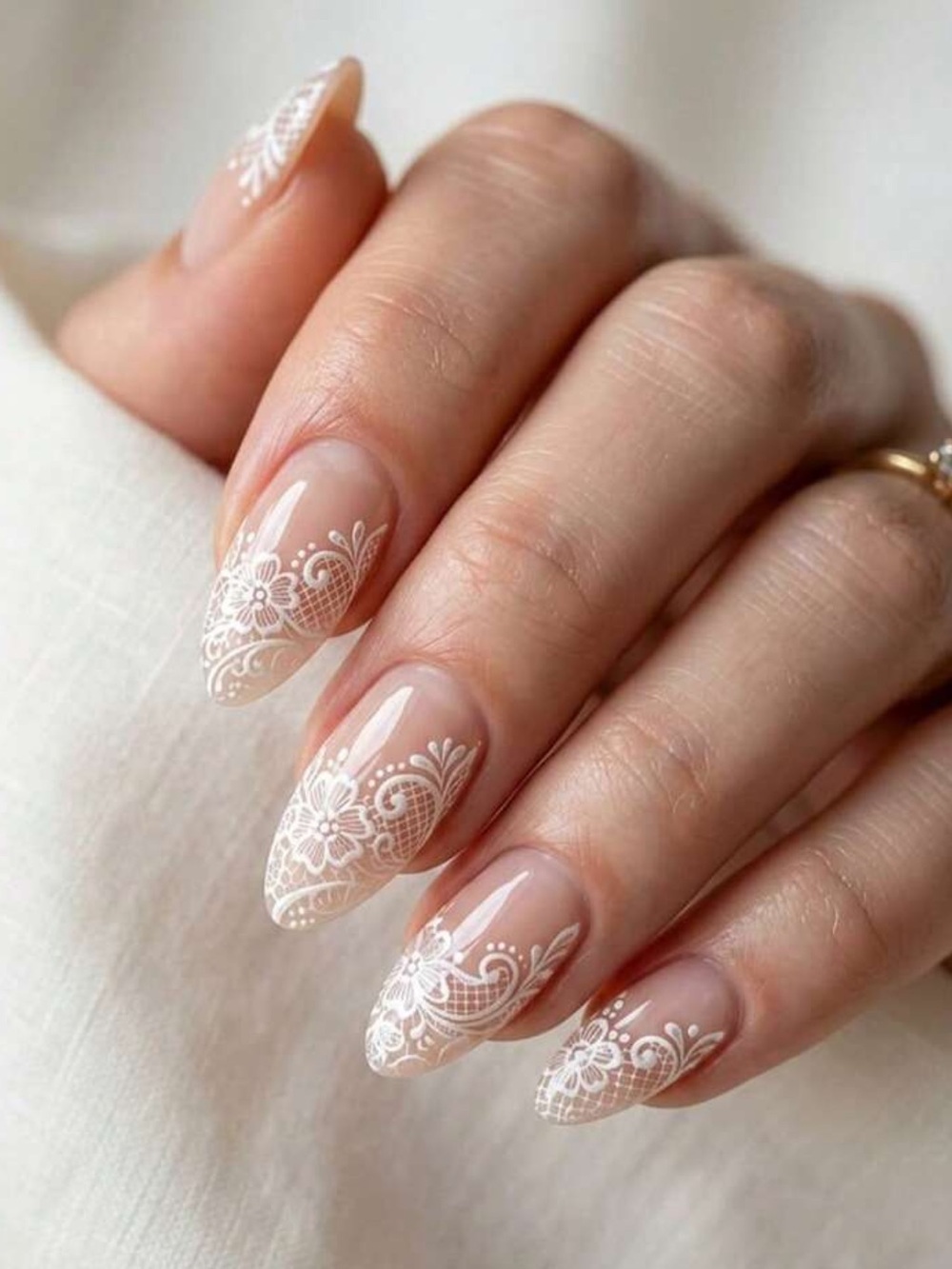 Bridal Grace Lace Accent Press On Nail Set NEW 🏷️
